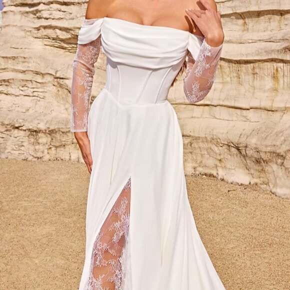 Minnie - Picture 2 of 4